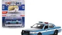 2001 Ford Crown Victoria Police Interceptor Diecast Model - Hot Pursuit Series 44 by Greenlight