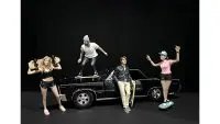 American Diorama 1/24 Scale Skateboarders Figurines Set - 4 Piece Model Collection