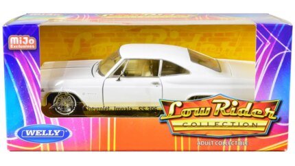 1965 Chevrolet Impala SS 396 Lowrider Diecast Model 1/24 by Welly - White 'Low Rider Collection