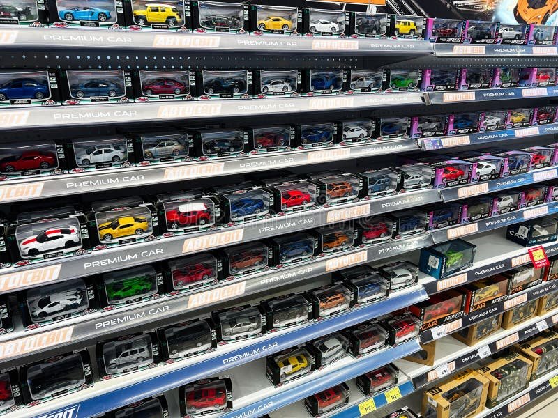 How to Display Diecast Cars in a Retail Environment